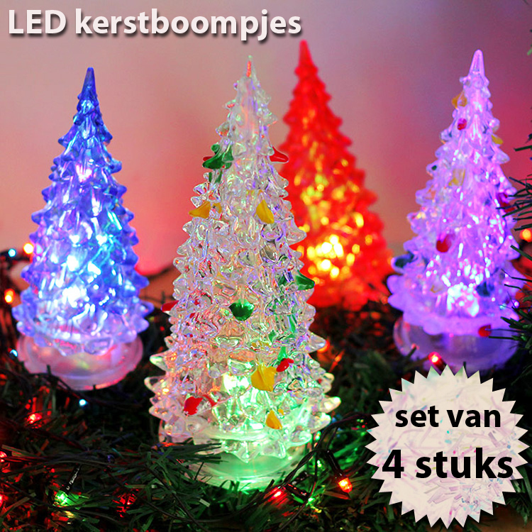 24 Deluxe - Kerstboom Met Led Lampjes (4 Stuks)