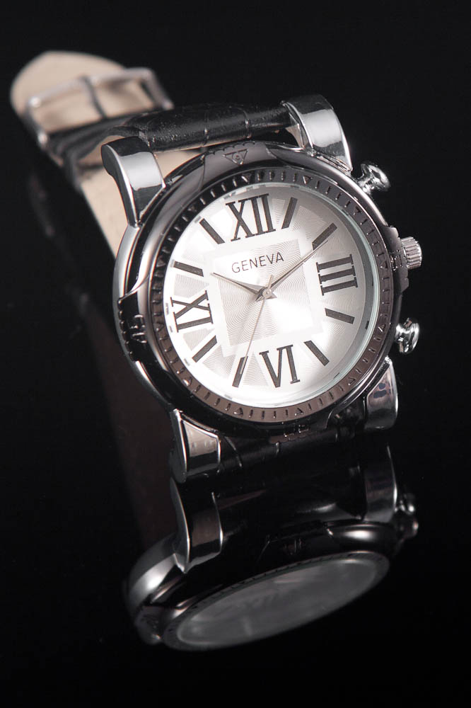 Buy This Today - Geneva Unisex Horloge