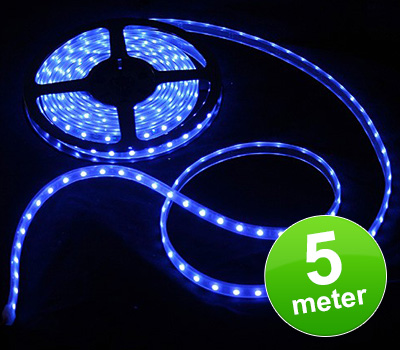 Koopjessite - LED Strip met afstandsbediening (5 meter, RGB)