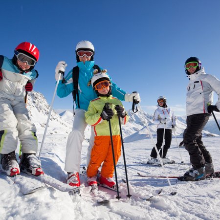 TravelBird - All-in Mini-Ski + Vervoer, Inclusief skipas voor Grand Domaine