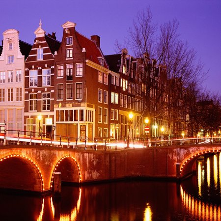 TravelBird - Kom 2 dagen naar de mooiste stad van Nederland: Amsterdam! Voor €39,50 verblijf je met ontbijt in het hippe Casa 400!