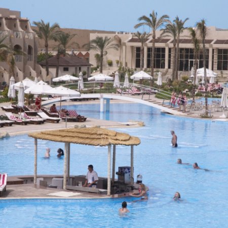 TravelBird - Vandaag: Verblijf 8 dagen Ultra All Inclusive aan de Rode Zee en beleef Egypte in 8 dagen vanuit een luxe 5-sterrenresort va. €449,- p.p!