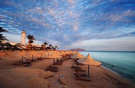 TravelBird - Verblijf 8 zonnige dagen all inclusive aan de Rode Zee en beleef Egypte vanuit een 4-sterrenresort met vluchten en transfers va. €399,- p.p!