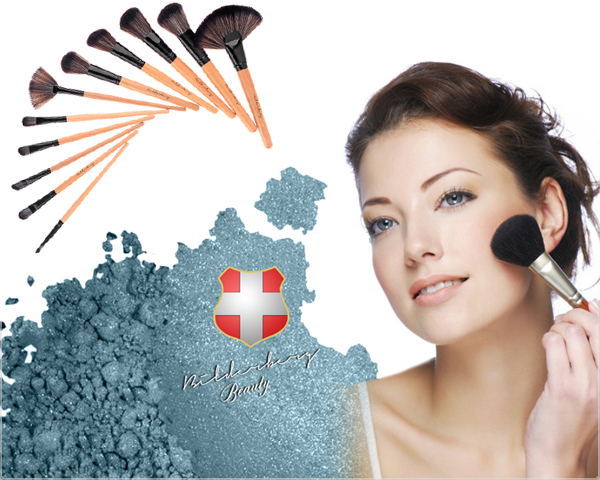 1 Day Fly Lady - 24-Delige Kwastenset Van Bilderberg Beauty 1 Day Fly Lady - 24-Delige Kwastenset Van Bilderberg Beauty