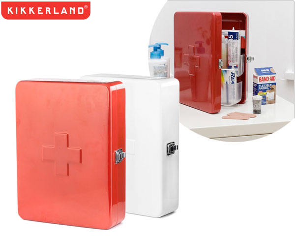 1 Day Fly Lady - Kikkerland First Aid Medicijnenkast 1 Day Fly Lady - Kikkerland First Aid Medicijnenkast