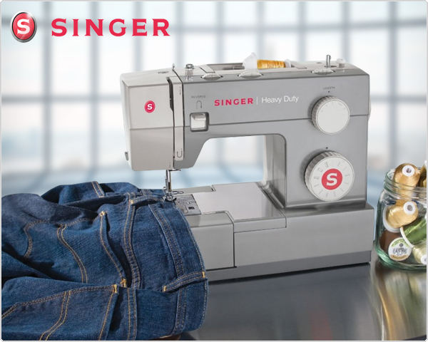 1 Day Fly Lady - Singer Heavy Duty Naaimachine 1 Day Fly Lady - Singer Heavy Duty Naaimachine