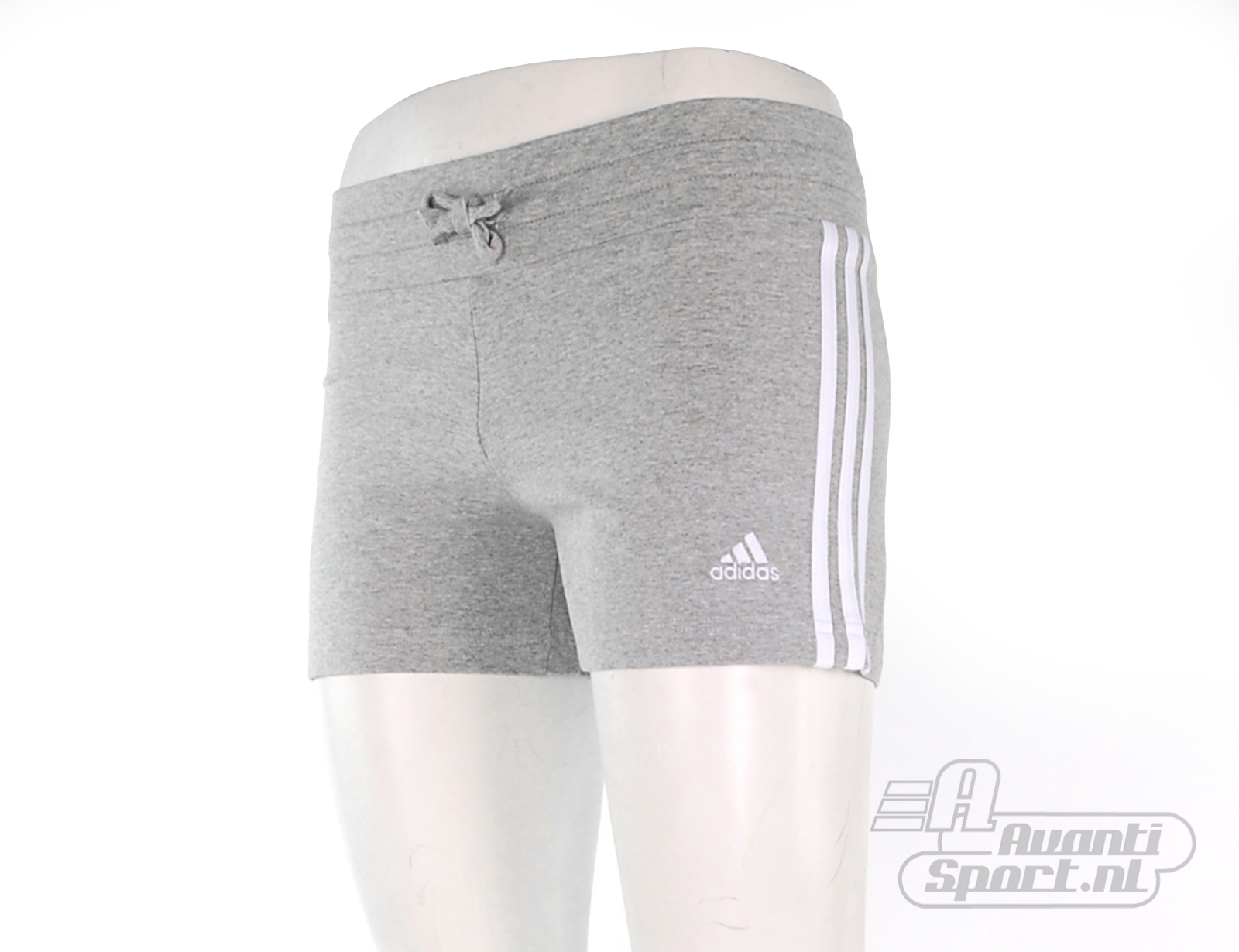 Avantisport - Adidas - Essentials 3 Stripes Kt Short - Adidas Dames Shorts Avantisport - Adidas - Essentials 3 Stripes Kt Short - Adidas Dames Shorts