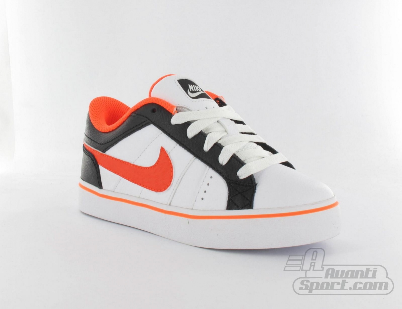 Avantisport - Nike - Isolate Se Junior - Kinder Sneakers Avantisport - Nike - Isolate Se Junior - Kinder Sneakers