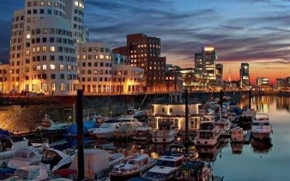 Bebsy - Plan een citytrip naar Dusseldorf! Bebsy - Plan een citytrip naar Dusseldorf!