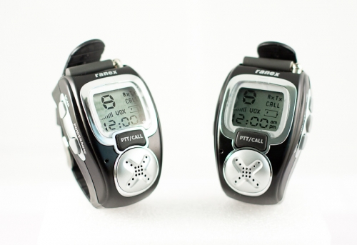 Buy This Today - Horloge / Walkie Talkie Set Buy This Today - Horloge / Walkie Talkie Set