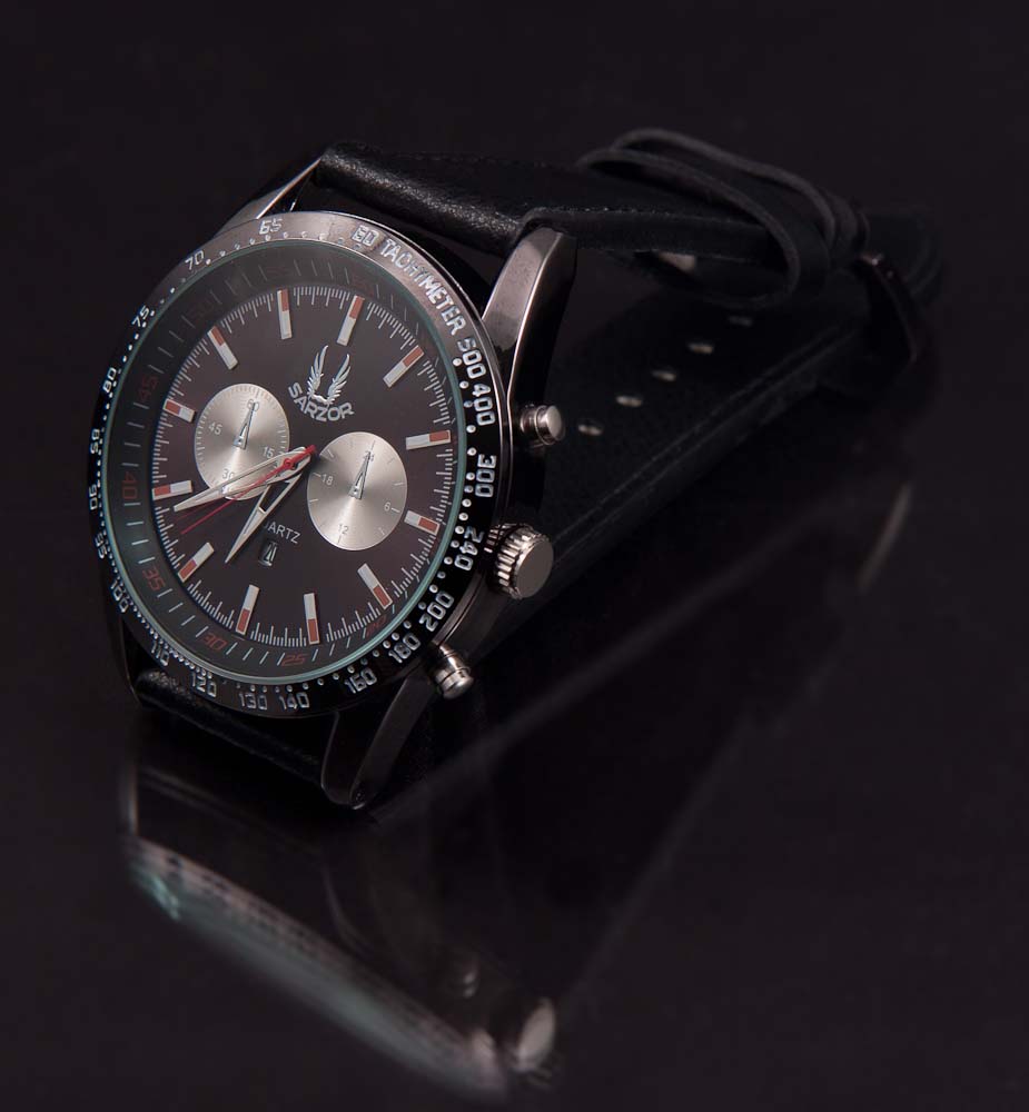 Buy This Today - Magazijnopruimig Van 6 Modellen Sarzor Horloges