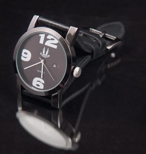 Buy This Today - Sarzor Elegance Gold / Silver Of Black Herenhorloge Buy This Today - Sarzor Elegance Gold / Silver Of Black Herenhorloge