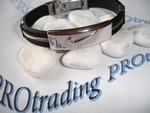 Dagproduct - Rubber armband met RVS plaatje Dagproduct - Rubber armband met RVS plaatje
