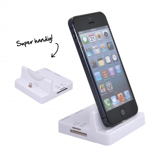 Deal Chimp - iPhone 5 dock + sd kaart ingang! Deal Chimp - iPhone 5 dock + sd kaart ingang!