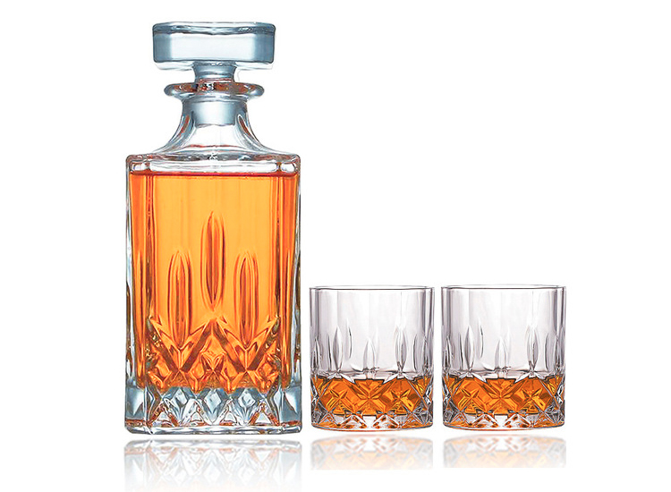 Deal Donkey - Fedec Whiskey Decanteerset - Met Karaf & 2 Glazen Deal Donkey - Fedec Whiskey Decanteerset - Met Karaf & 2 Glazen
