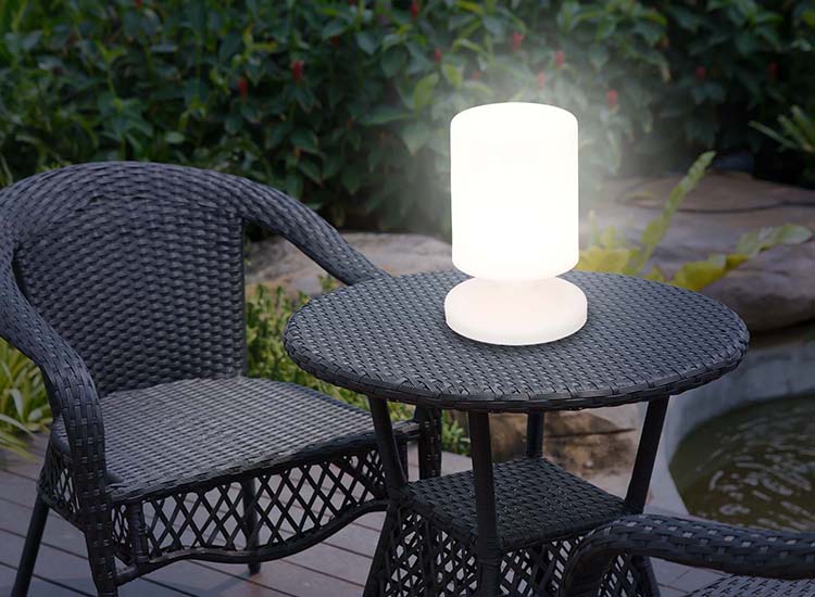 Deal Donkey - Grundig Indoor En Outdoor Led Tafellamp - Ip44 - 1.5 Watt Deal Donkey - Grundig Indoor En Outdoor Led Tafellamp - Ip44 - 1.5 Watt