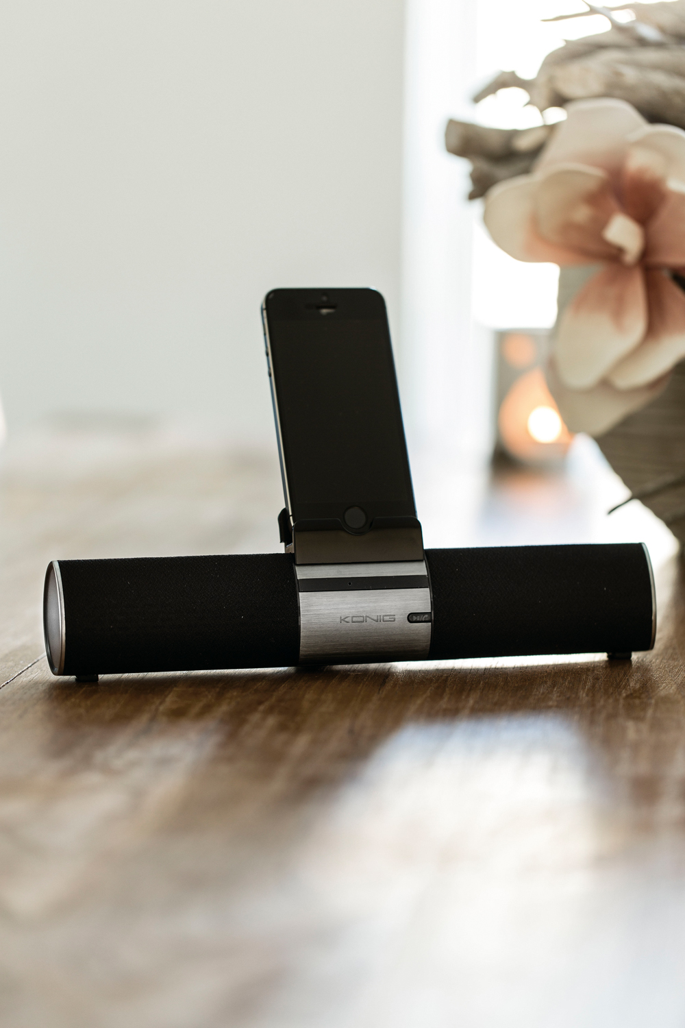 Doebie - Draagbare luidspreker met bluetooth handsfree houder vanaf 30 Doebie - Draagbare luidspreker met bluetooth handsfree houder vanaf 30