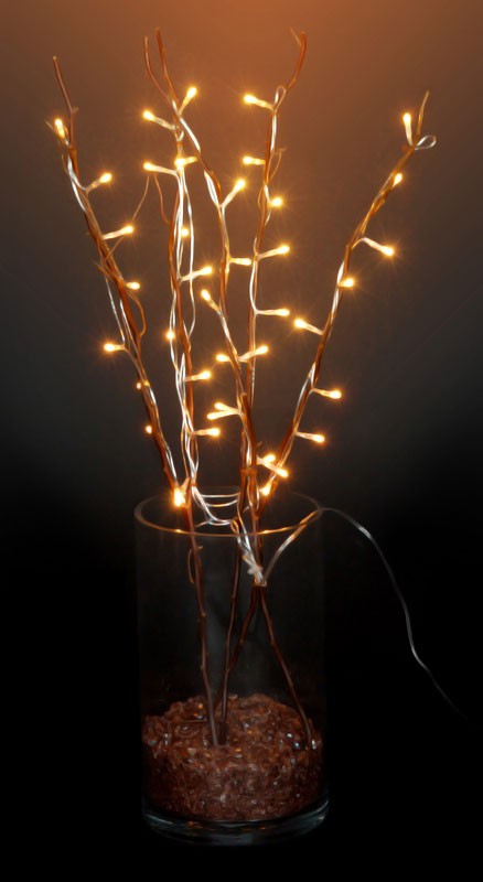 Doebie - Takkenbos met verlichting. Set van 3 x 4 takken vanaf €17,50 Doebie - Takkenbos met verlichting. Set van 3 x 4 takken vanaf €17,50