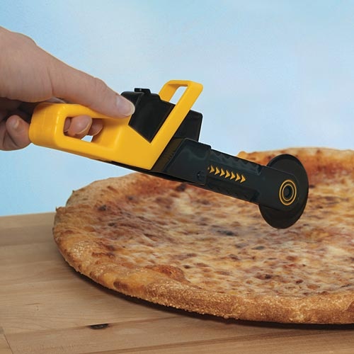 Gadgetknaller - Kettingzaag Pizza Snijder Gadgetknaller - Kettingzaag Pizza Snijder