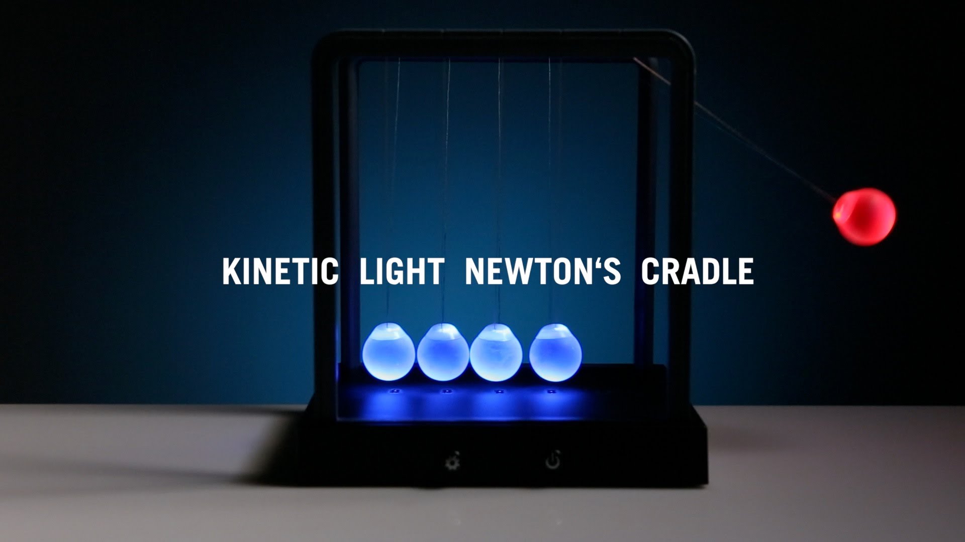 Gadgetknaller - Newton's Cradle Kinetic Light Gadgetknaller - Newton's Cradle Kinetic Light