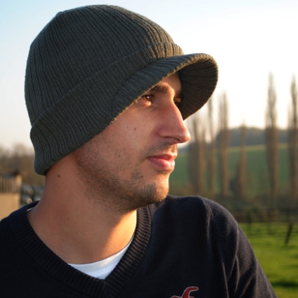 Gadgetknaller - Peaked Ihat - Muts Met Ingebouwde Headphone Gadgetknaller - Peaked Ihat - Muts Met Ingebouwde Headphone
