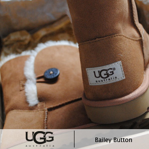 Goeiemode (v) - UGG Australia Bailey Button Goeiemode (v) - UGG Australia Bailey Button