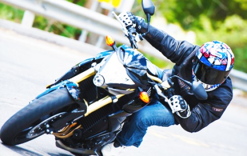 Golden Deals - Het motorseizoen is in volle gang: volg voordelig een motorslipcursus! Kies uit diverse varianten. Golden Deals - Het motorseizoen is in volle gang: volg voordelig een motorslipcursus! Kies uit diverse varianten.