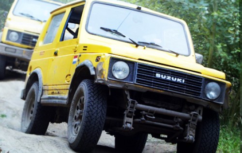 Golden Deals - Off-road rijden: Rij 3 uur lang over een fantastisch parcour met een 4x4 terreinwagen! Golden Deals - Off-road rijden: Rij 3 uur lang over een fantastisch parcour met een 4x4 terreinwagen!
