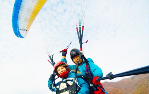 Golden Deals - Paragliden: geniet van het Nederlandse landschap vanuit de lucht en zweef! Golden Deals - Paragliden: geniet van het Nederlandse landschap vanuit de lucht en zweef!