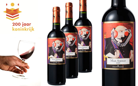 Group Actie - 12 Flessen Rode Wijn Mas Amigo Met Een Uniek Etiket Van Onze Koning W.A. Geschilderd Op Picasso Basis