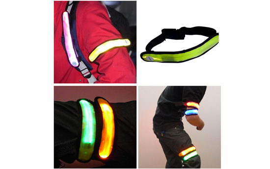 Group Actie - Ga Veilig Over Straat En Laat Zien Waar Je Loopt Met Deze Gratis Led-armband.