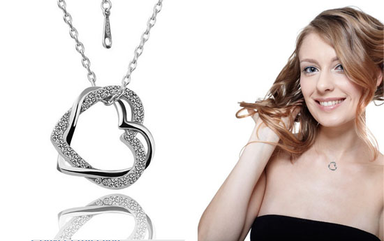 Group Actie - Gratis - 18 Karaats White Gold Halsketting Met 'Color Double' Hanger Van Verstrengelde Hartjes (Waarde € 19,95) Group Actie - Gratis - 18 Karaats White Gold Halsketting Met 'Color Double' Hanger Van Verstrengelde Hartjes (Waarde € 19,95)