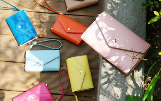 Group Actie - Luxe Portemonnee Met Speciale Opbergvakjes Voor Bijvoorbeeld Je Smartphone Group Actie - Luxe Portemonnee Met Speciale Opbergvakjes Voor Bijvoorbeeld Je Smartphone