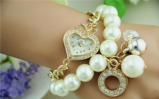 Group Actie - Rijk Versierde Ketting Met Hartvormig Horloge En Schitterende Symboolhanger Naar Keuze Group Actie - Rijk Versierde Ketting Met Hartvormig Horloge En Schitterende Symboolhanger Naar Keuze