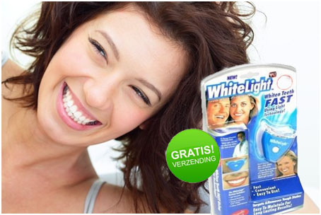 Group Actie - Vanaf €19,95 - 'N Stralend Witte Glimlach Dankzij Deze Whitelight Tandenbleekset! Inclusief Verzending. (Waarde €49,95)