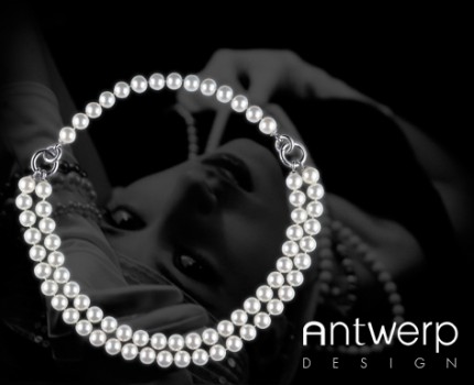 Groupdeal - Deze prachtige witte parelketting van Antwerp Design geeft iedere vrouw een elegante uitstraling! Groupdeal - Deze prachtige witte parelketting van Antwerp Design geeft iedere vrouw een elegante uitstraling!