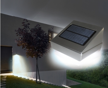 Groupdeal - Dymond LED buitenlamp op zonne-energie Groupdeal - Dymond LED buitenlamp op zonne-energie