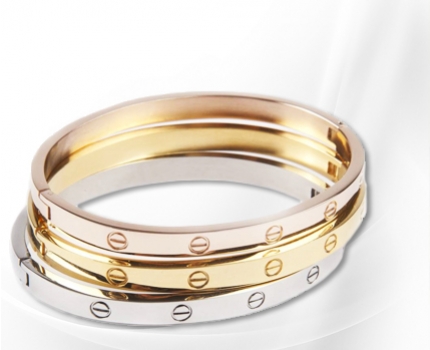 Groupdeal - Love Bracelet; Incl verzending, ook in set van 3 met extra korting! Groupdeal - Love Bracelet; Incl verzending, ook in set van 3 met extra korting!
