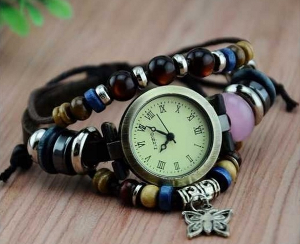 Groupdeal - Vintage Armbandhorloge met Kralen Groupdeal - Vintage Armbandhorloge met Kralen