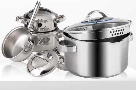 Groupon - 4-delige pannensets van Sola Groupon - 4-delige pannensets van Sola
