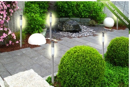 Groupon - 6, 12 Of 24 Op Zonne-energie Werkende Led-tuinlampen, Inclusief Verzendkosten (Vanaf € 24)