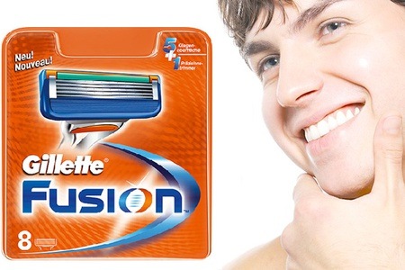 Groupon - 8 tot 16 Gillette scheermesjes