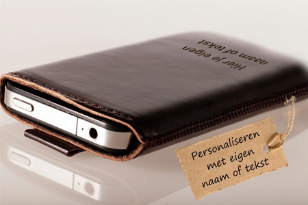 Groupon - Gegraveerd Leren Hoesje Voor Je Smartphone Bij Telefoonhoesjes En Meer (Vanaf € 7,99) Groupon - Gegraveerd Leren Hoesje Voor Je Smartphone Bij Telefoonhoesjes En Meer (Vanaf € 7,99)