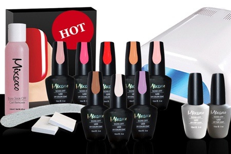 Groupon - Gel lak manicureset met UV-lamp en accessoires - met 2, 6 of 8 kleuren lak Groupon - Gel lak manicureset met UV-lamp en accessoires - met 2, 6 of 8 kleuren lak