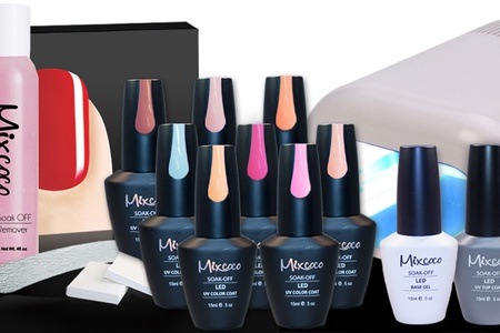 Groupon - Gel lak manicureset naar keuze met UV-lamp, lak en accessoires (gratis bezorgd) Groupon - Gel lak manicureset naar keuze met UV-lamp, lak en accessoires (gratis bezorgd)