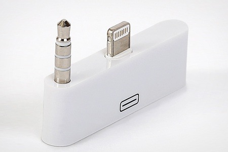 Groupon - iPhone 5 oplaadadapter met of zonder audio-pin(€ 7,99, incl. verzendkosten)