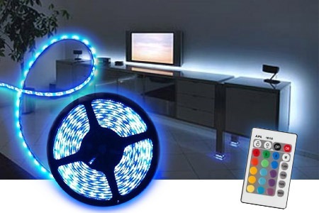 Groupon - Lichtstrip(s) Met Verschillende Instelbare Kleuren En Met Afstandsbediening En Adapter (Vanaf € 59)