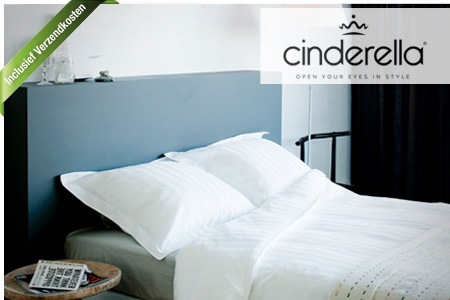 Groupon - Napoli-dekbedovertrek Van Cinderella In Verschillende Maten En Kleuren, Inclusief Verzendkosten (Vanaf € 29)