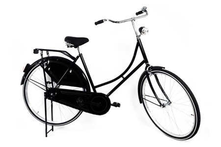 Groupon - Omafiets naar keuze met bagagerek, slot, reparatieset en pomp (gratis bezorgd)