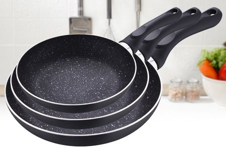 Groupon - Set van 3 koekenpannen met granieten coating (€ 34,95, incl. verzendkosten)